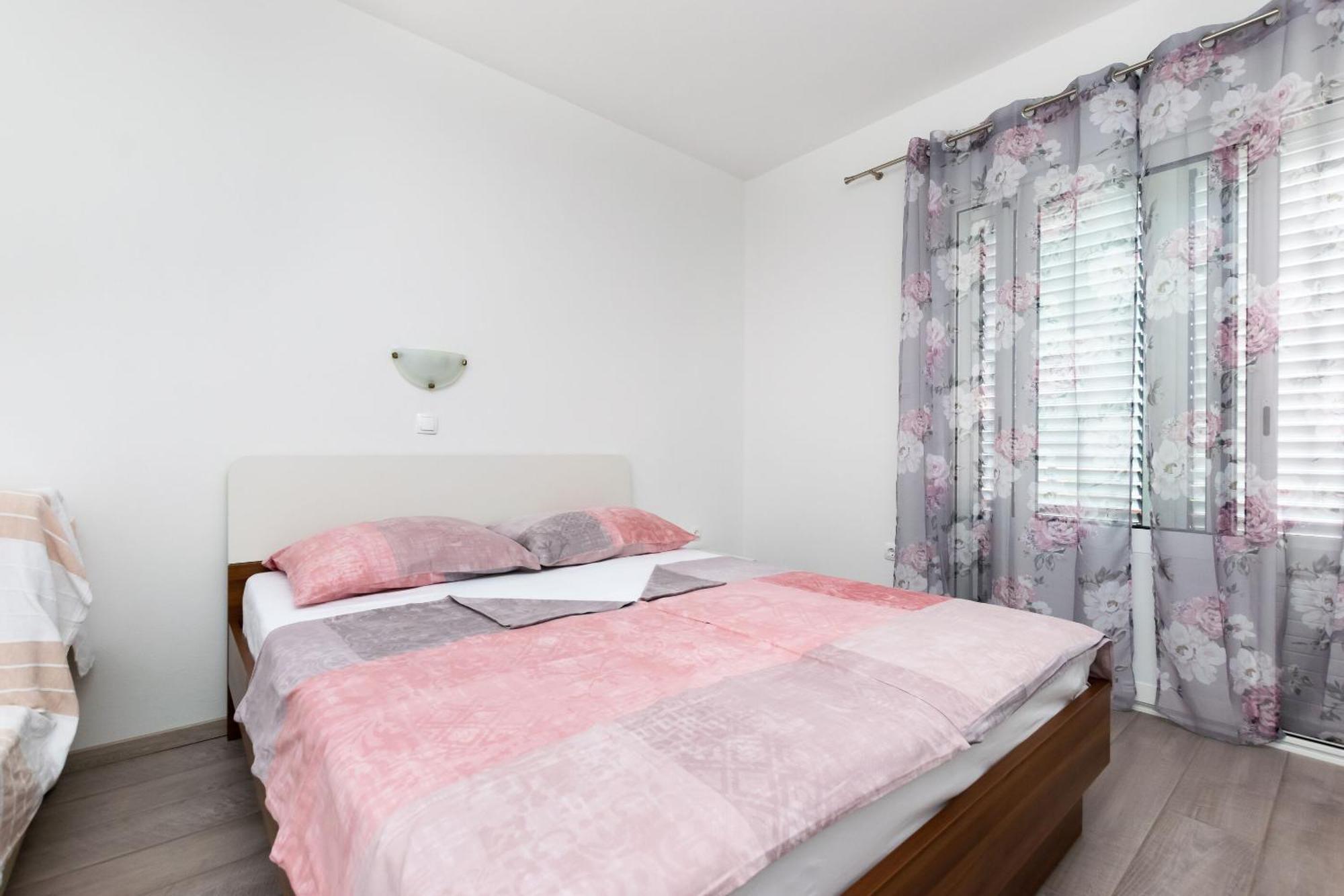 Apartments Marija & Lino Лопар Экстерьер фото
